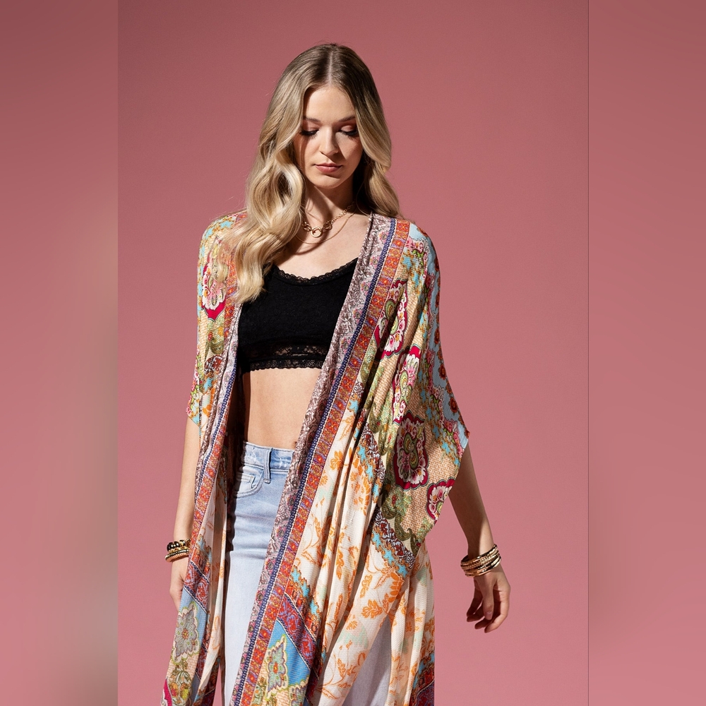 Detailed Floral & Demask Print Kimono on Jacquard Fabric w Golden Fringe Tassels - Picture 6 of 9